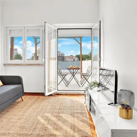 Sunny Apt In With Tejo View Apartman