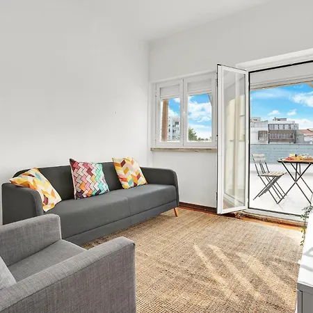 Apartment Sunny Apt In With Tejo View *